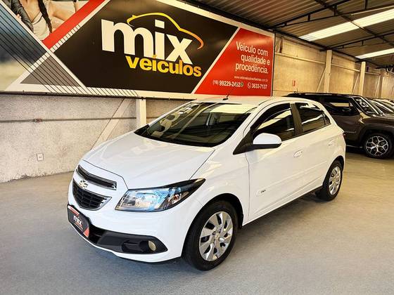 CHEVROLET ONIX 1.4 MPFI LT 8V FLEX 4P MANUAL